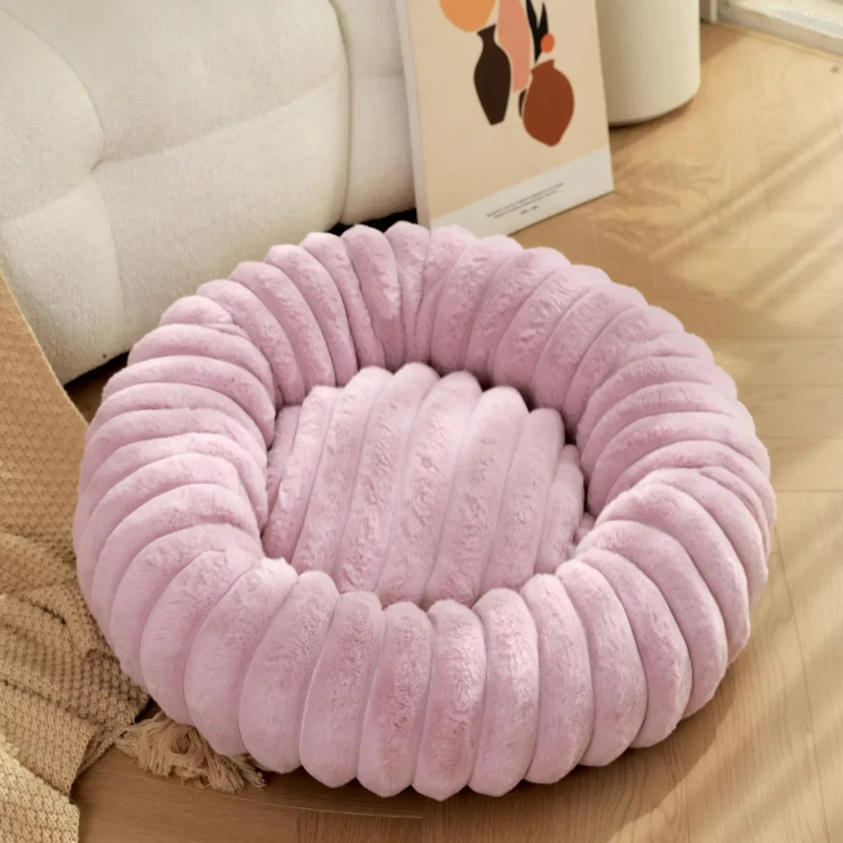 Round Plush Pet Bed – Soft Donut Bed for Cats and Dogs