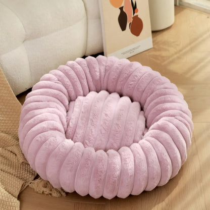 Round Plush Pet Bed – Soft Donut Bed for Cats and Dogs