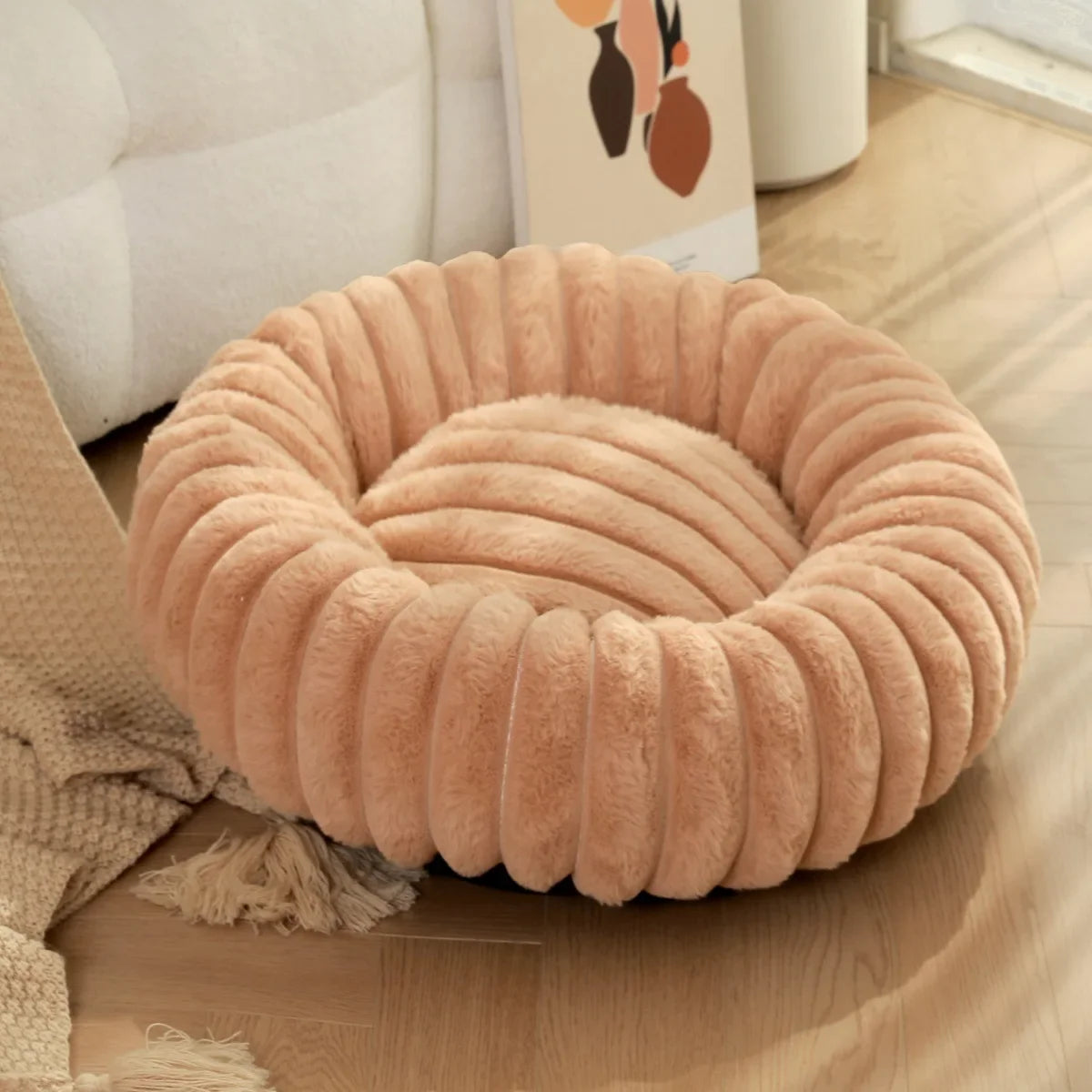 Round Plush Pet Bed – Soft Donut Bed for Cats and Dogs